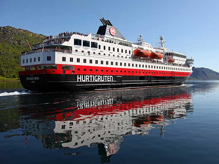 Hurtigruten Cruise